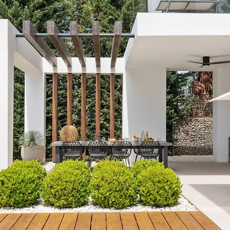 3301 Mariposa * ماربيا