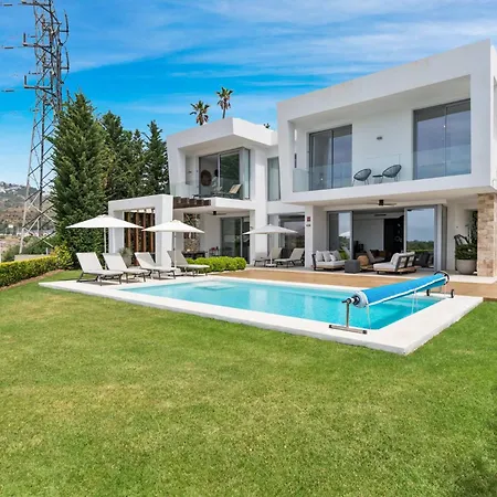 3301 Mariposa ماربيا